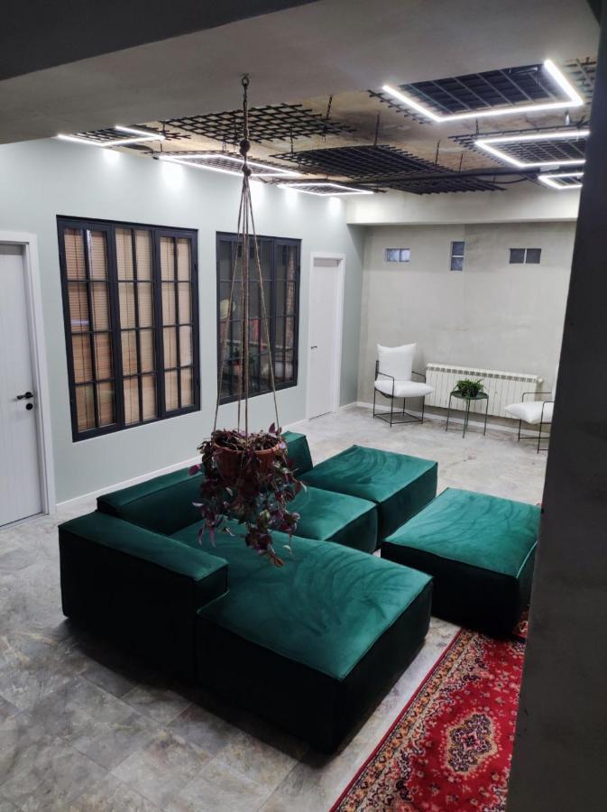 트빌리시 Shared Flat In An Artists District Pikris Gora 아파트 외부 사진