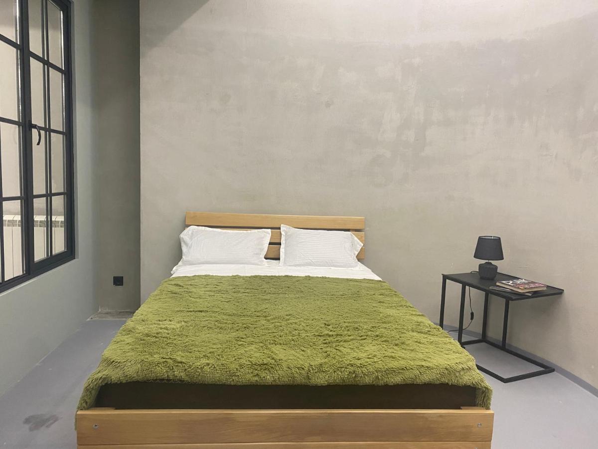 트빌리시 Shared Flat In An Artists District Pikris Gora 아파트 외부 사진
