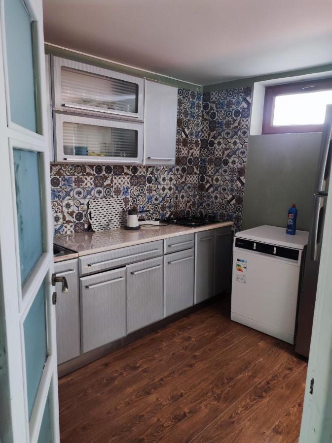 트빌리시 Shared Flat In An Artists District Pikris Gora 아파트 외부 사진
