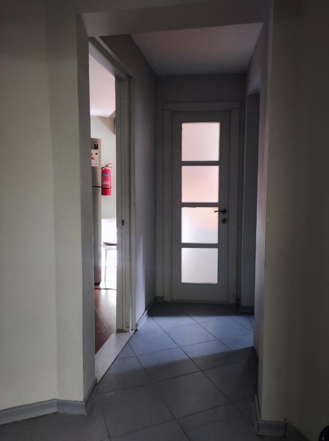 트빌리시 Shared Flat In An Artists District Pikris Gora 아파트 외부 사진