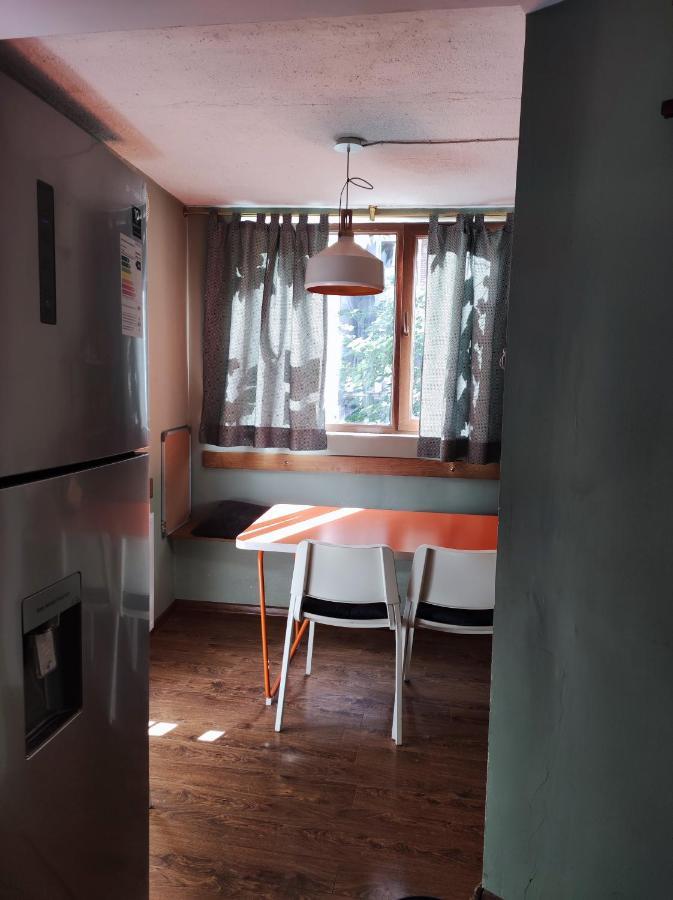 트빌리시 Shared Flat In An Artists District Pikris Gora 아파트 외부 사진